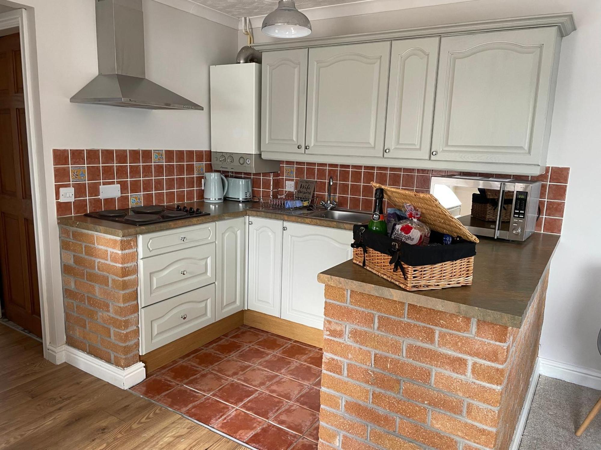 The Cwtch - A Self Contained One Bedroom Annex Pwllheli Extérieur photo