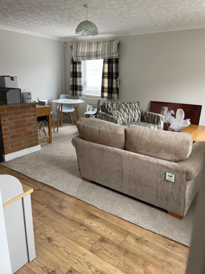 The Cwtch - A Self Contained One Bedroom Annex Pwllheli Extérieur photo